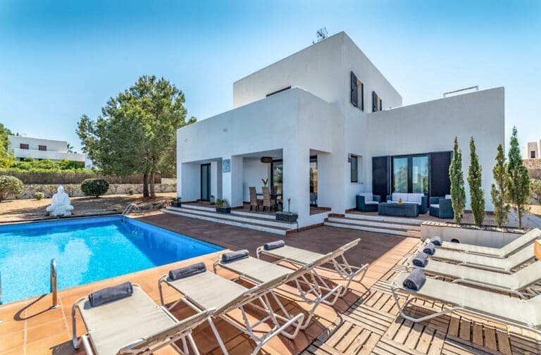 Villa Pouet Spain