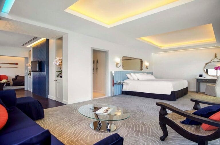 Boat Penthouse Thailand