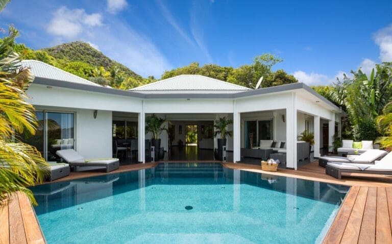 Carmen Saint Barthélemy