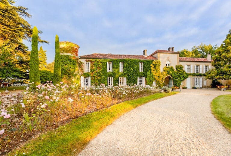 Chateau Des Nuits Blanches Estate France