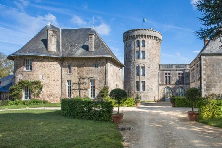 Chateau Des Poetes Pavilion France