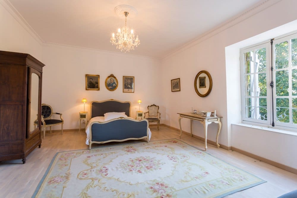 Chateau Isly And Cottage France