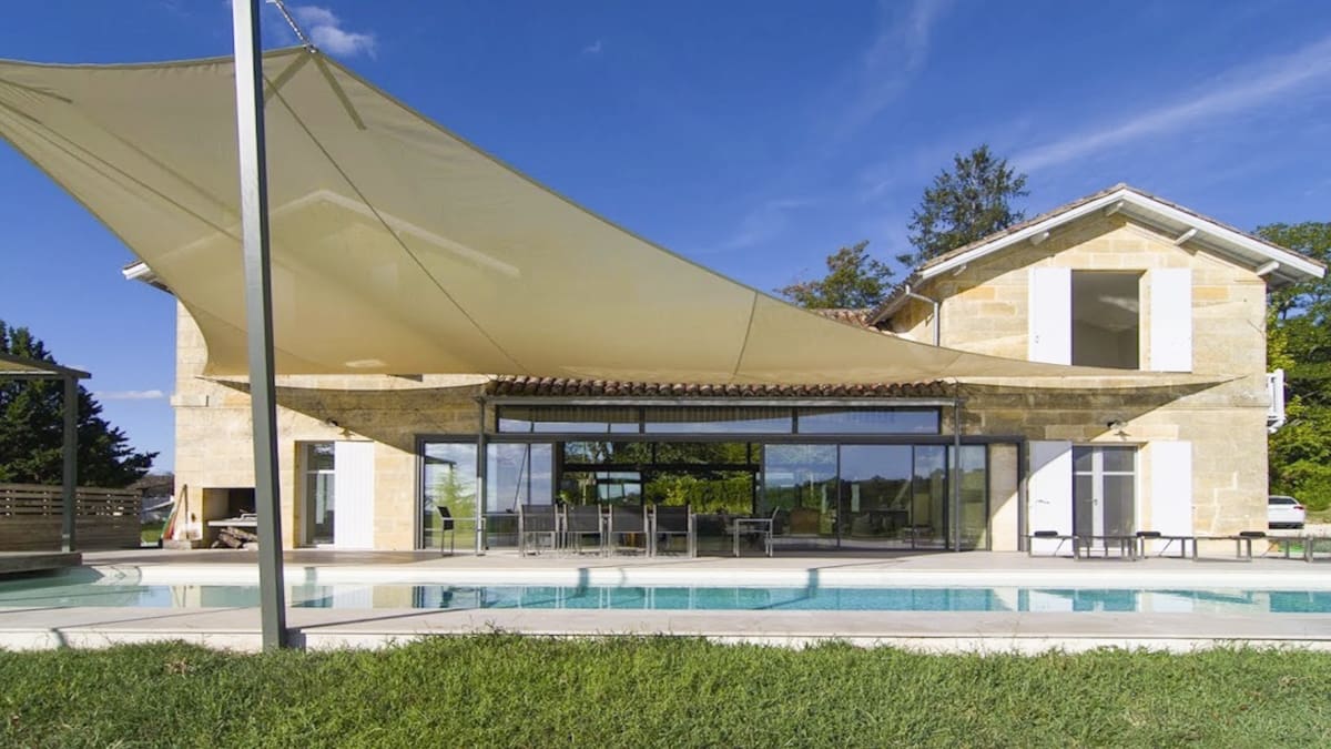 Chateau Picoron Pavillon  France