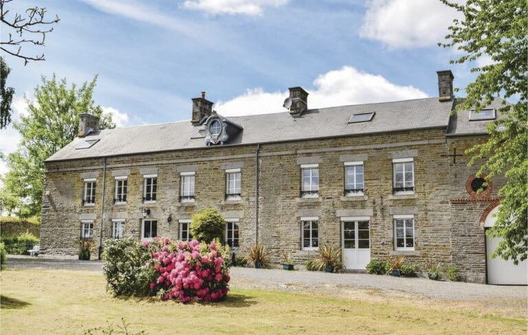 Chateau Pommiers France