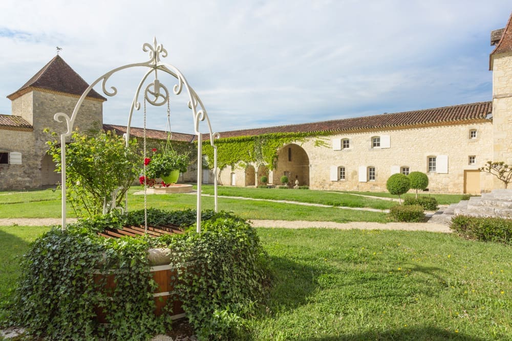 Chateau Tournesol – Cedar Cottage France