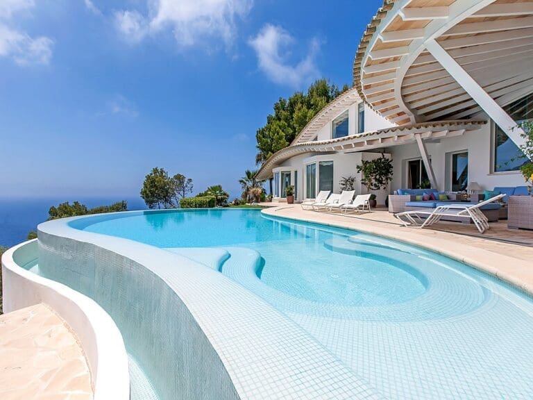 Deluxe Gaviota Spain