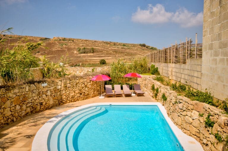 Farmhouse Cora Malta