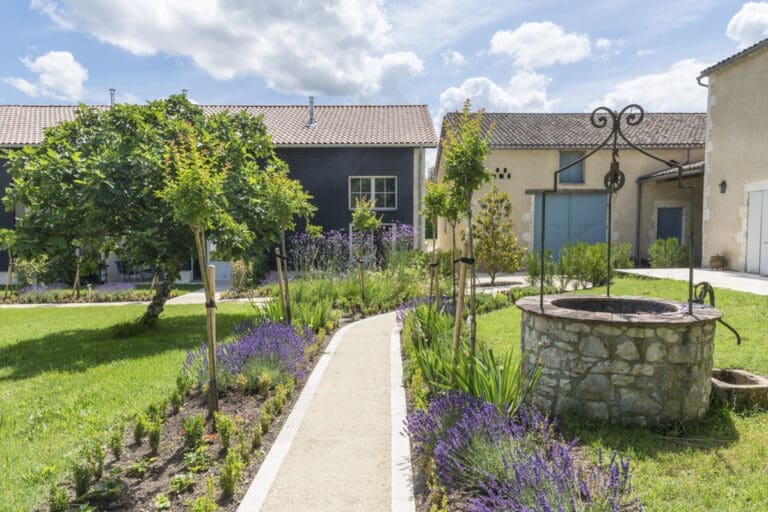 Les Ecuries II France