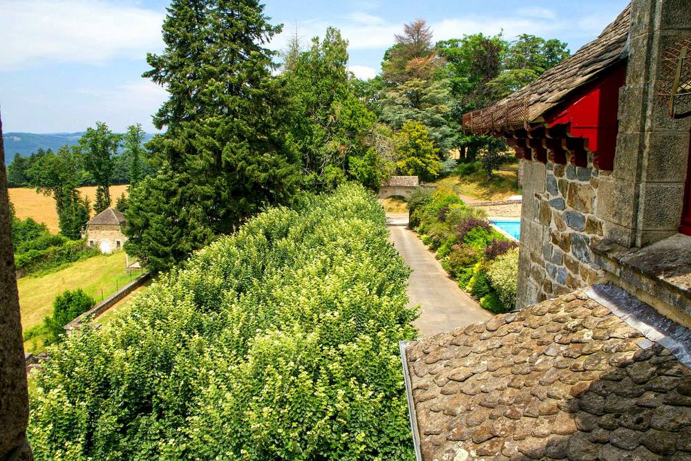 Rent Chateau Correze France