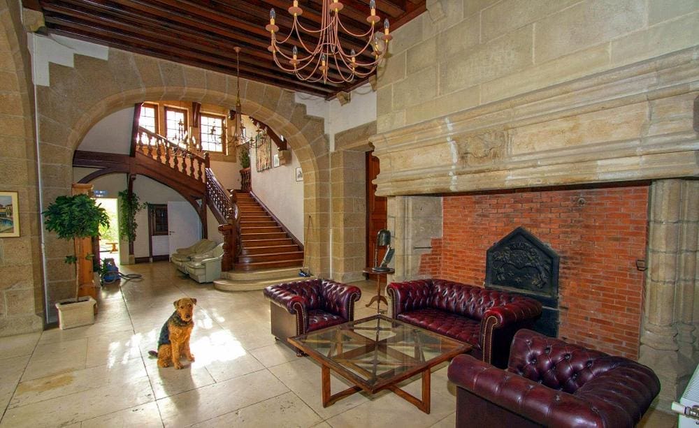 Rent Chateau Correze France