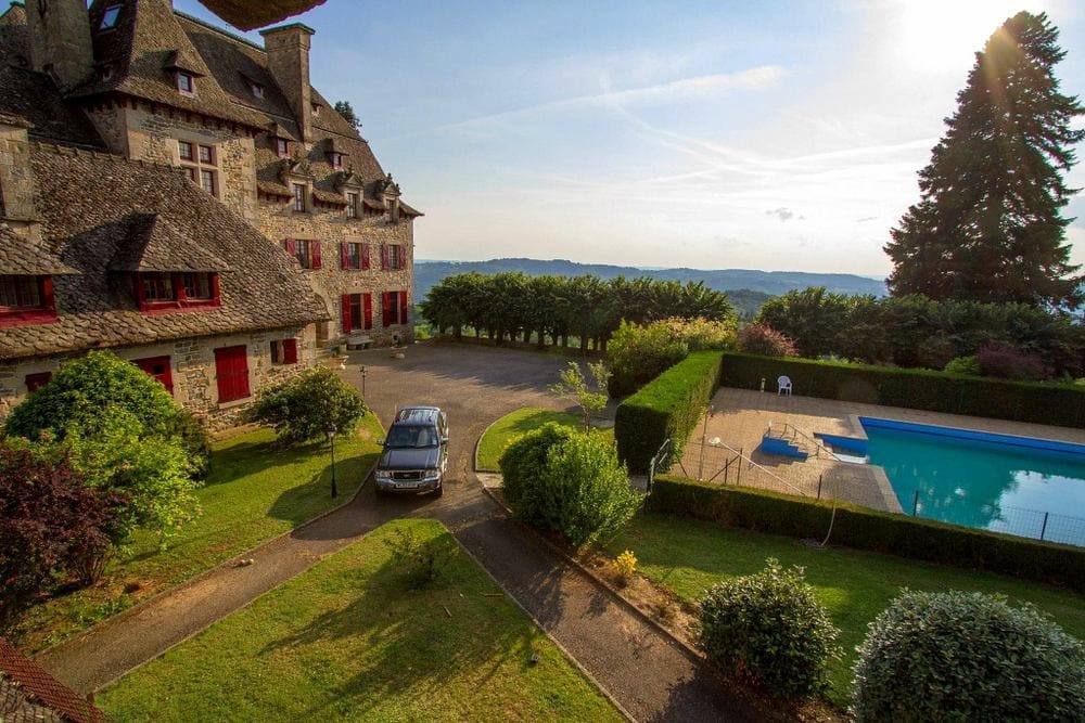 Rent Chateau Correze France
