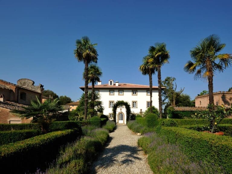 Rent Villa Montefoscoli  Italy