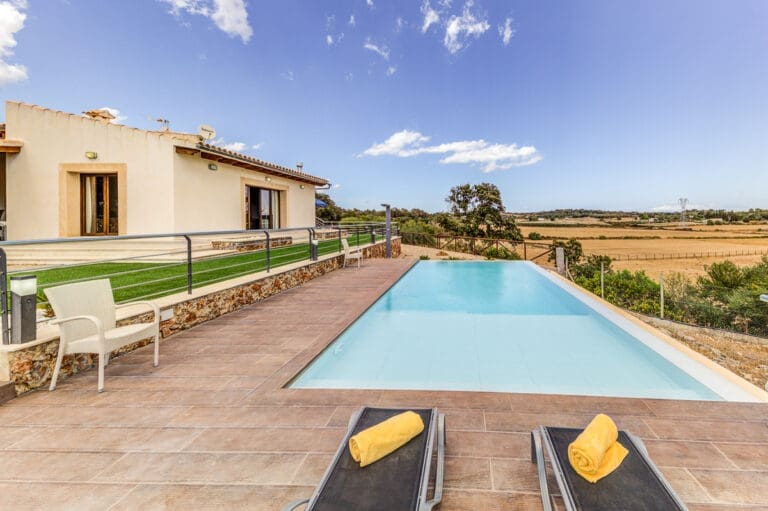 Villa Bux Muro Spain