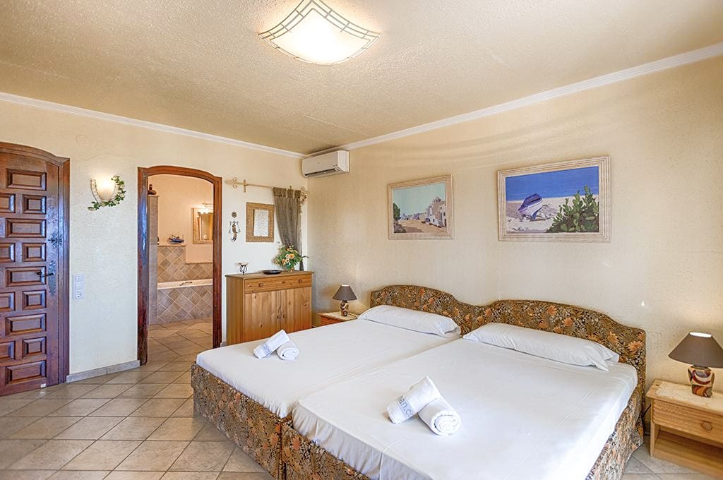 Villa Cornelio Spain