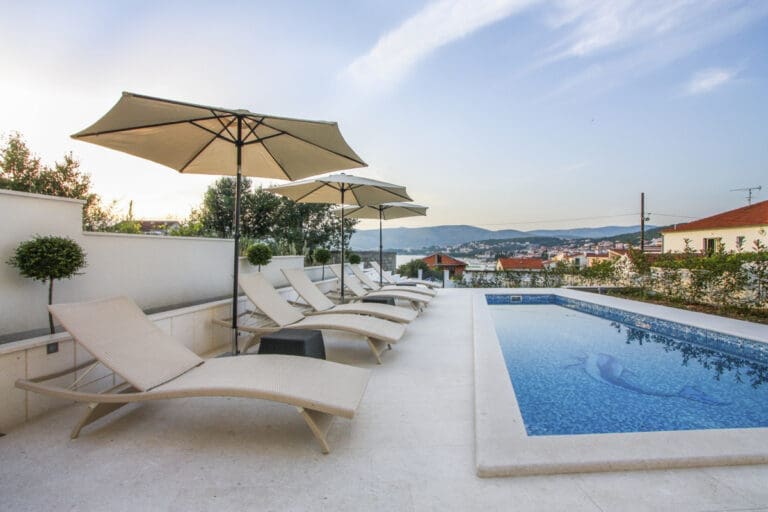 Villa Ginkgo Juror Croatia