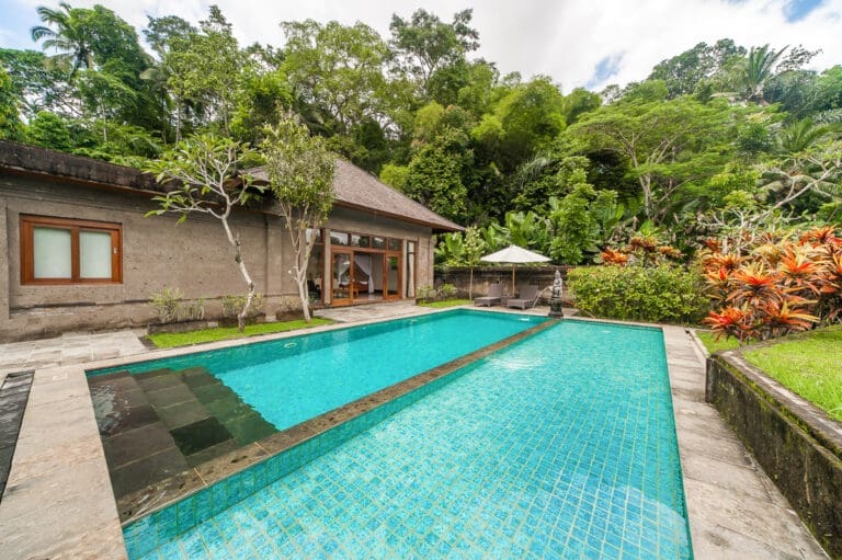 Villa Kedewatan Indonesia