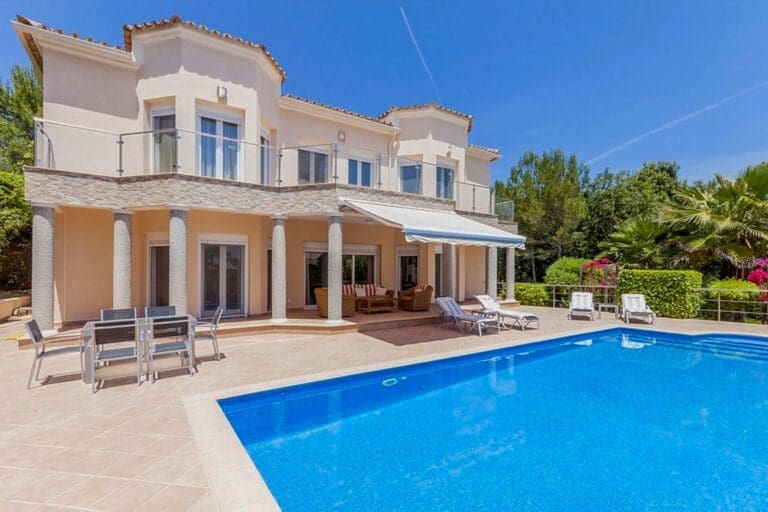 Villa Larena Spain
