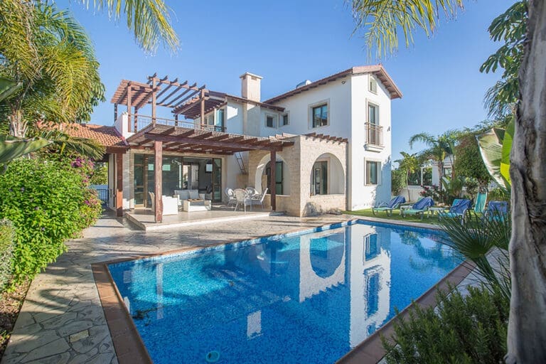 Villa Makronissos Cyprus