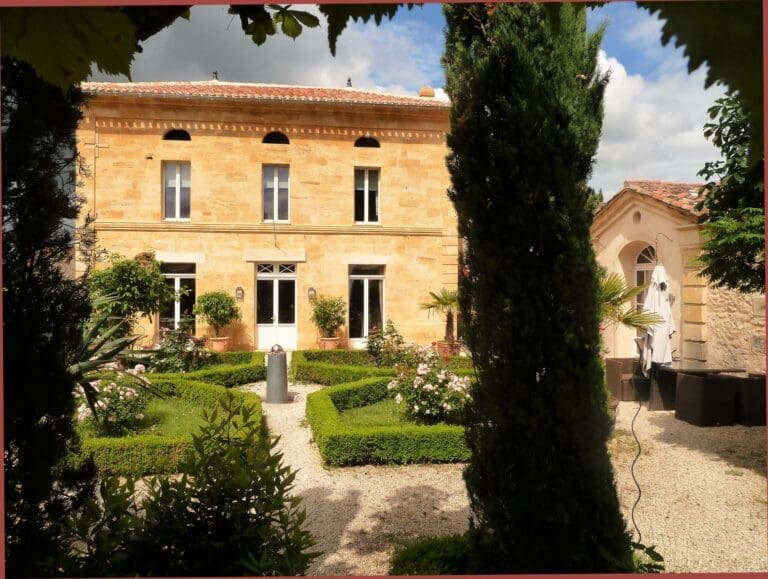 Villa Vignes De Castillon St Emilion France