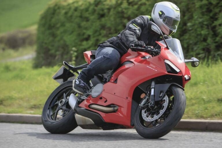 Ducati Panigale V2 – Beauty and Passion Combined