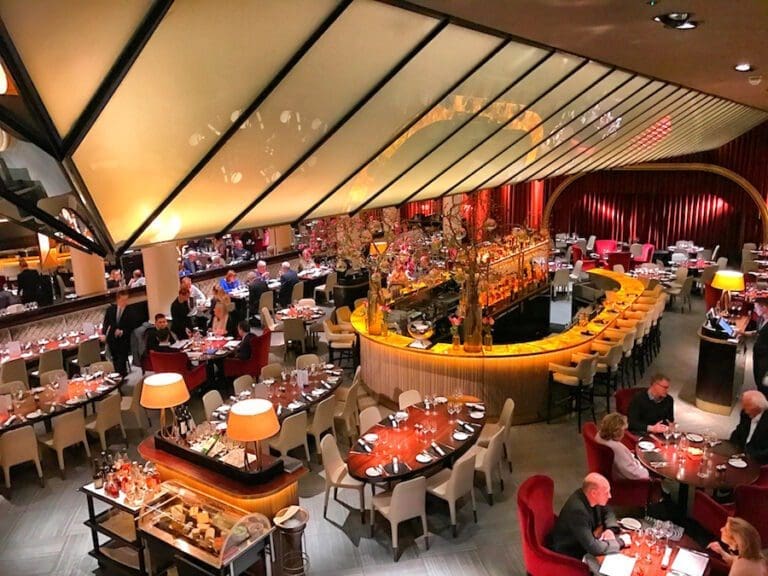 Great Places To Celebrate Anniversaries: Quaglinos London