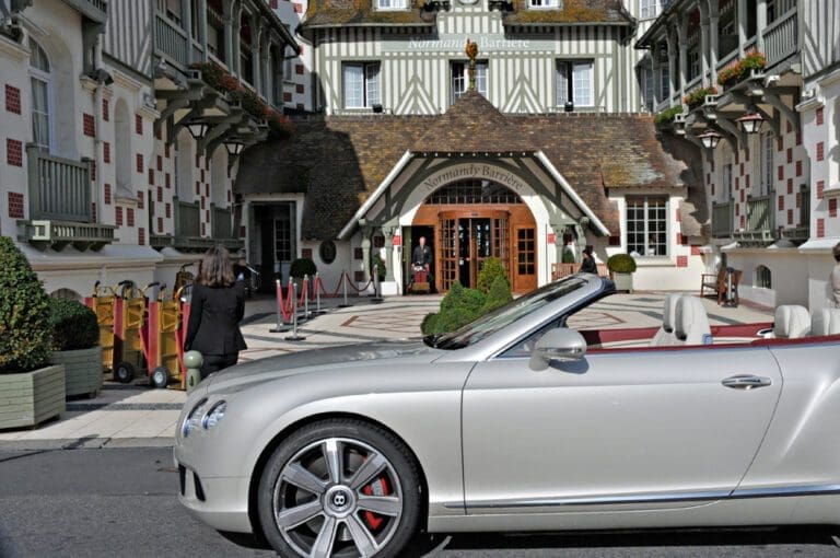 Lord and Lady Drive and Dine in Deauville