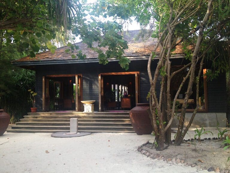 Luxuriate in the Duniye Spa at Kuredu in the Maldives