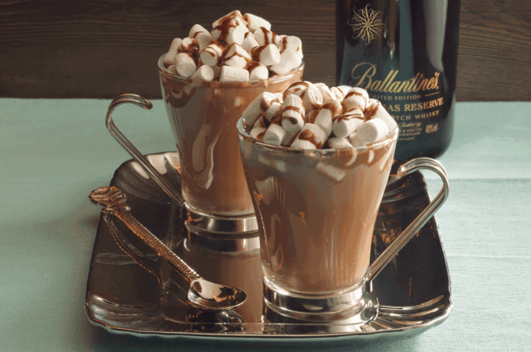 Spiced Hot Chocolate Whisky Cocktail
