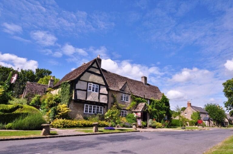 The Old Swan & Minster Mill: Our Night With A Feathered Friend