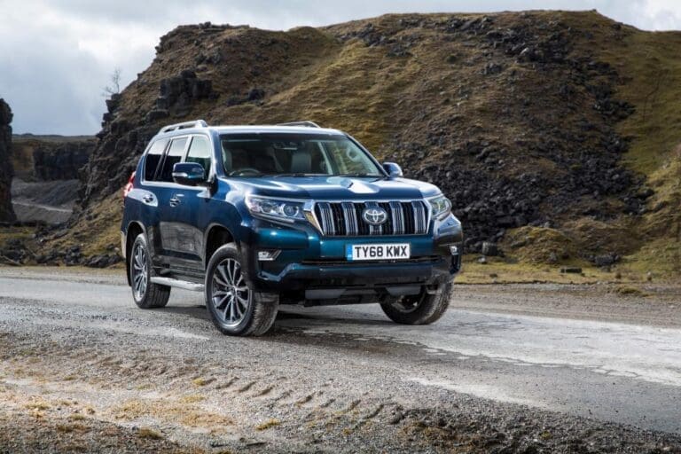 Toyota Land Cruiser Invincible Road Test