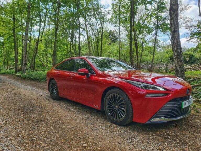 Toyota Mirai - The Hydrogen Powered Solution?