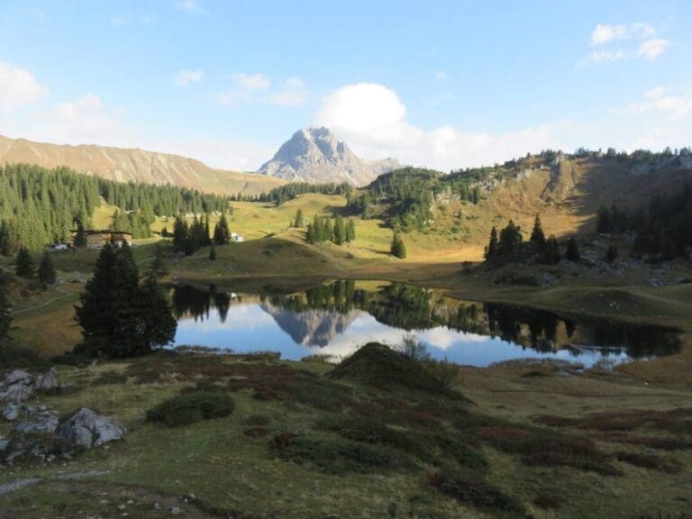 VIENNA TO VORARLBERG: ART, ARTISANS & ALPINE BATHING