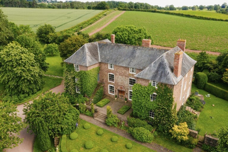 Rent Highbrook Court United Kingdom