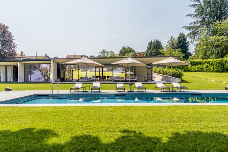 Rent Villa Blue Waters Italy