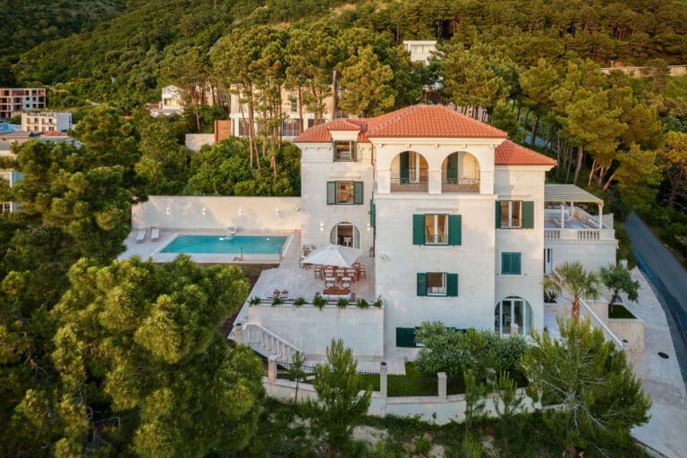 Rent Villa Cirque Montenegro