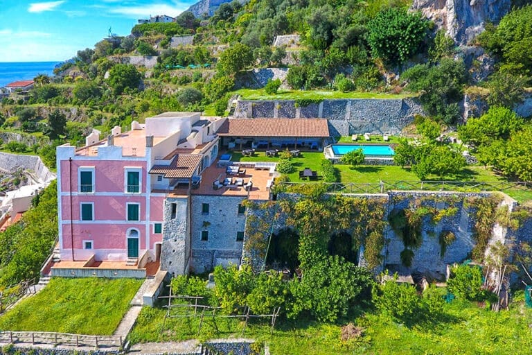 Rent Villa Madreperla Italy