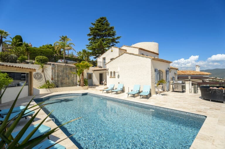 Rent Villa Teula France