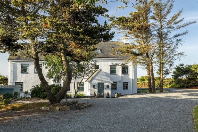 Rent Denbigh House United Kingdom