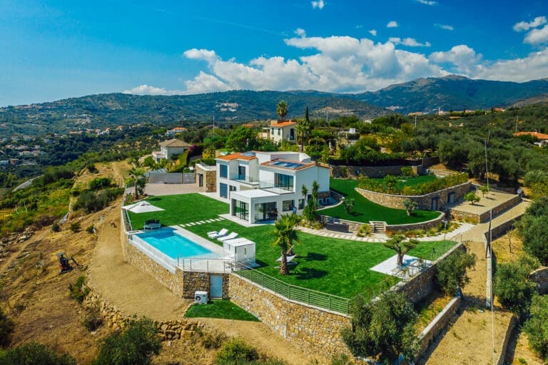 Rent La Terrazza sul Mare Italy