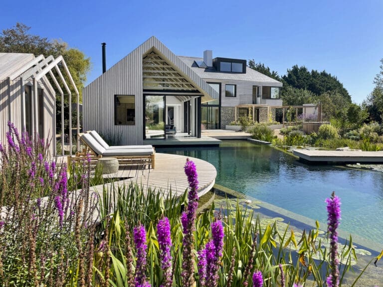 Rent Supernova United Kingdom