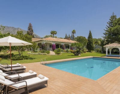 Rent Villa Cutarella Spain