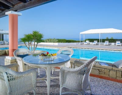 Rent Villa Minoan Greece