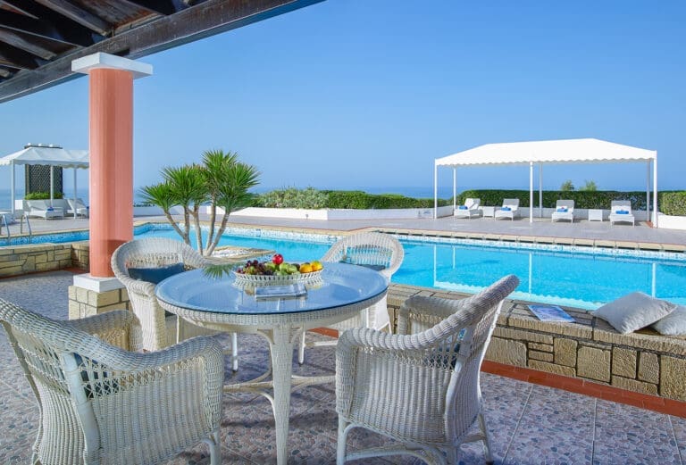 Rent Villa Minoan Greece