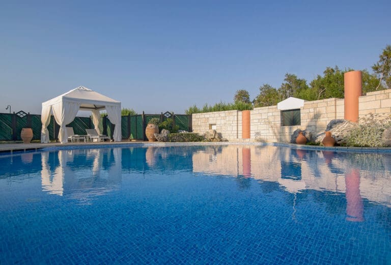 Rent Villa Minotaur Greece
