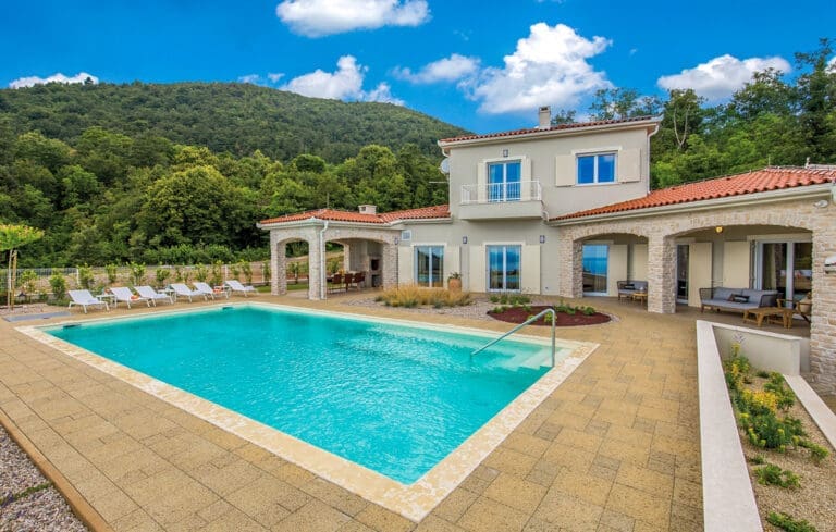 Rent Villa Parrot Croatia