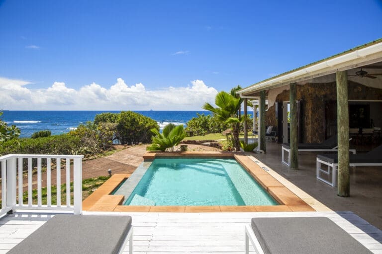 Rent Villa Southern Cross Saint Vincent and the Grenadines