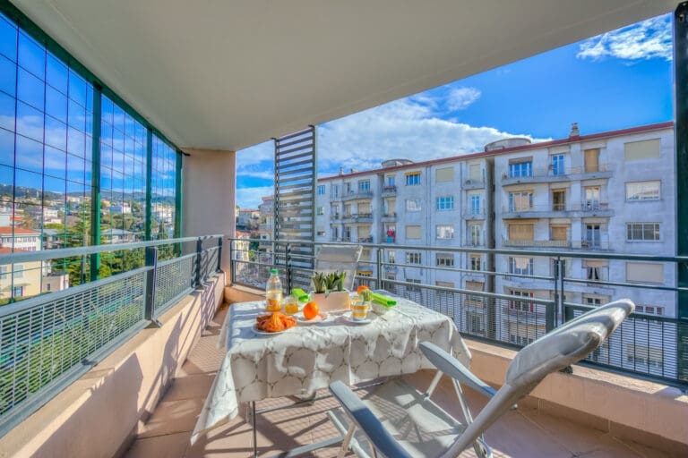 Rent Apartment Coing France