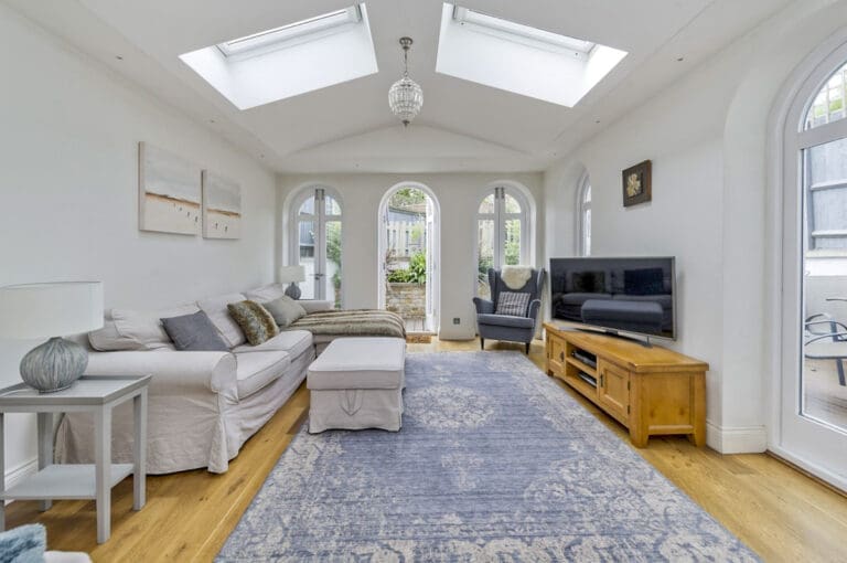 Rent Carre House United Kingdom