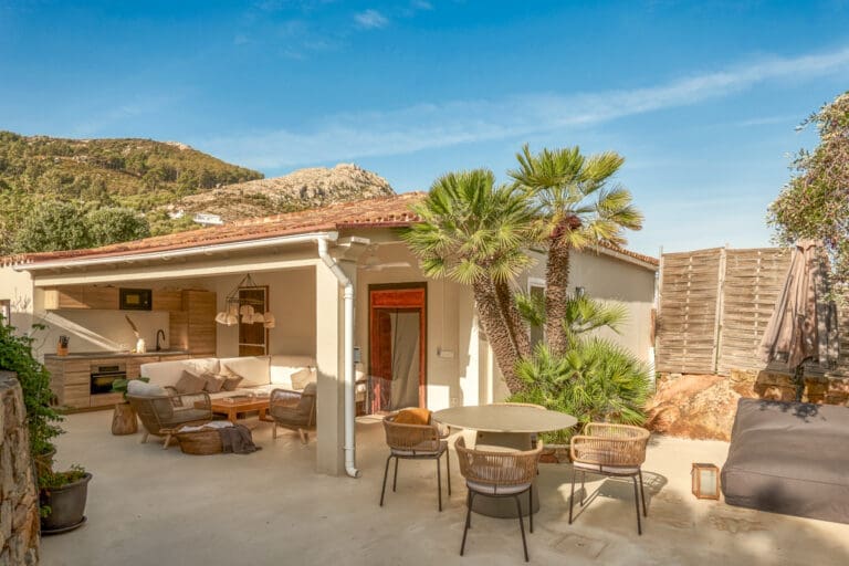 Rent Casa Cueva Mediana Spain