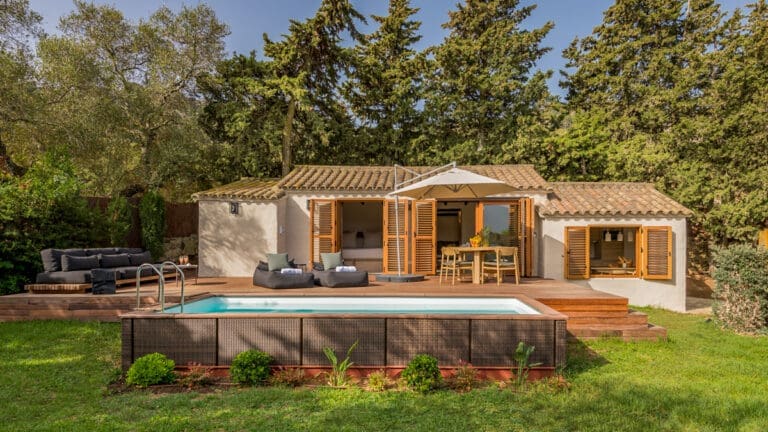 Rent Casa Cueva Pequena Spain